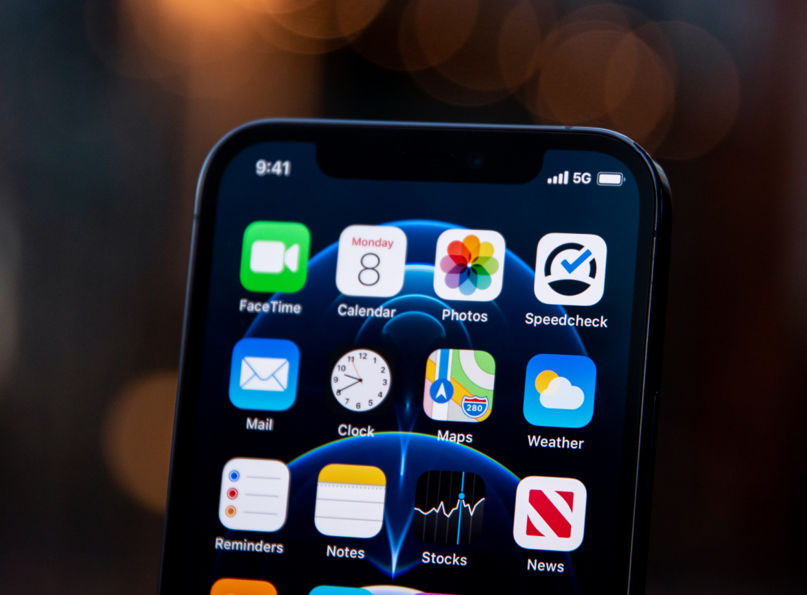 牡丹江苹果手机维修分享为什么 iPhone 12 在冬季会自动关机 