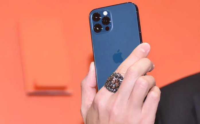 牡丹江苹果手机维修分享iPhone12系列重启方法教程 